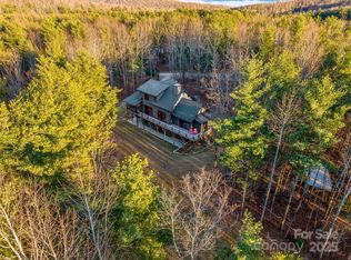 103 Duck Hope Dr, Hendersonville, NC 28739