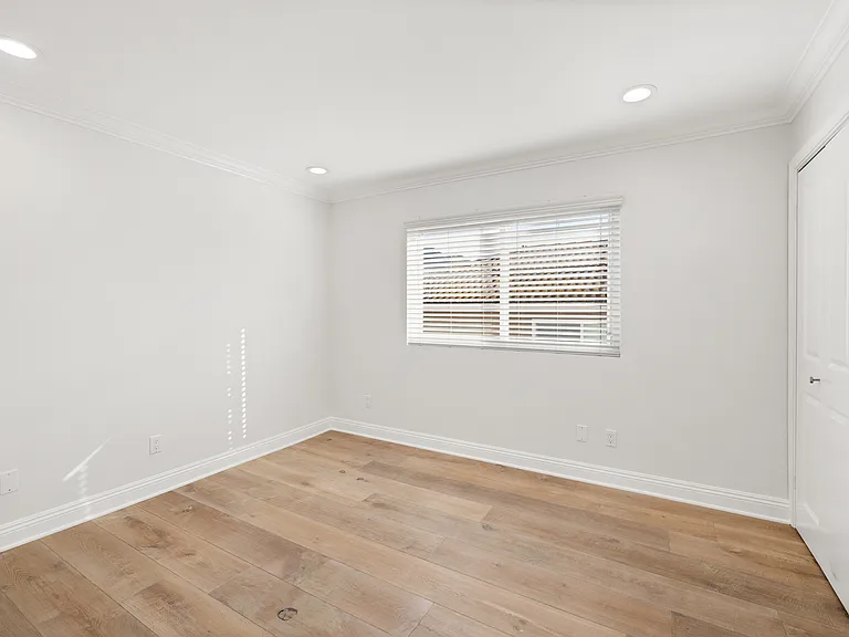 5442 Alfonso Dr — Photo 27
