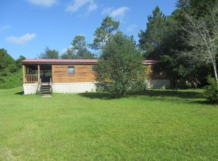 22 R L Graham St, Panacea, FL 32346