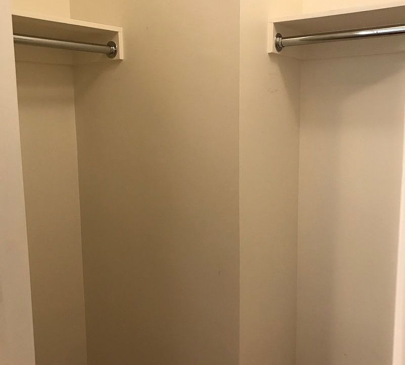 1st image of 2724 Newtown Ave #2