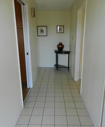 5th image of 188 Temple Ave Unit 402