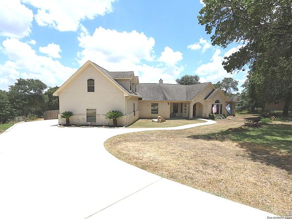 4th image of 216 ROSEWOOD DR
