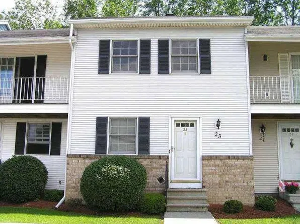 23 Southfield Dr, Webster, NY 14580