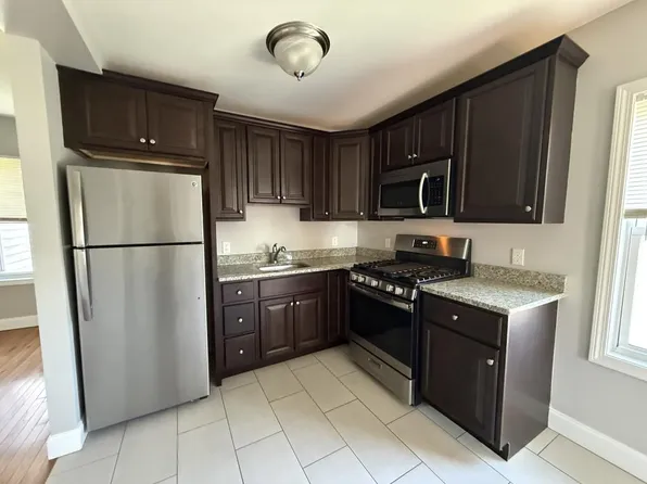 70 Plain St #72, Fall River, MA 02720