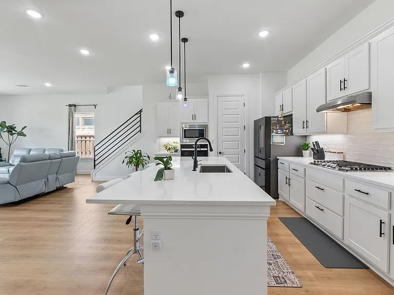 125 Plainsman Ln — Photo 11