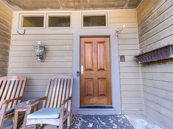 4th image of 15 Millwood Ct