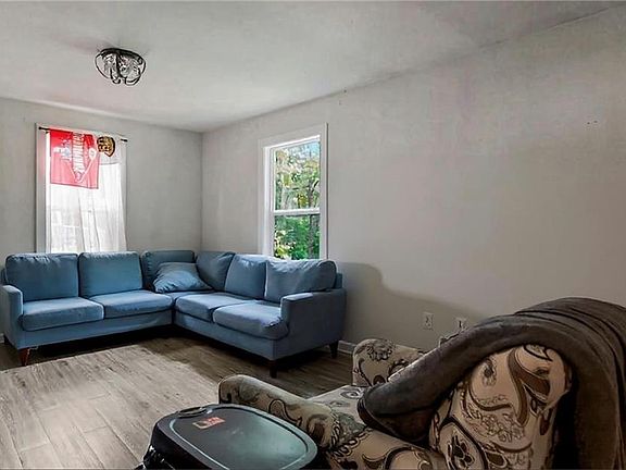 2nd image of 4032 Kensington Ave