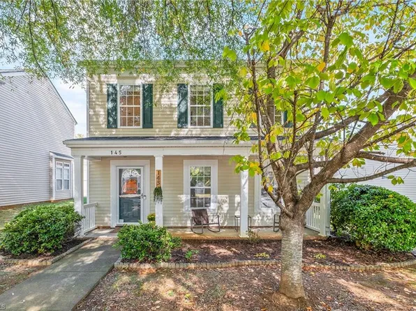 145 Townpark Dr, Bermuda Run, NC 27006