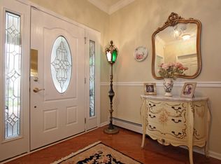 4 Eldorado Way, Neptune, NJ 07753