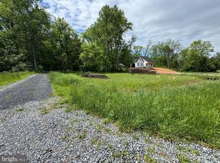 14 Huntsville Ct, Martinsburg, WV 25403