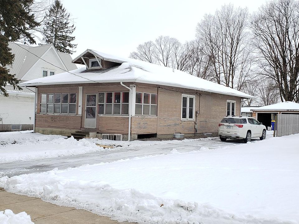 1st image of 231 Grant St
