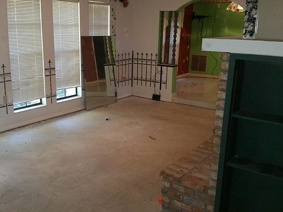 4th image of 5273 Abelia Dr