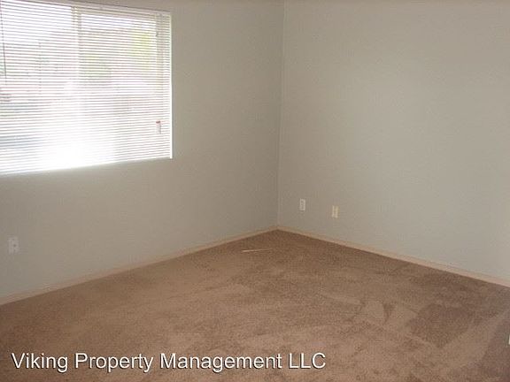 4th image of 857 NW 10th St