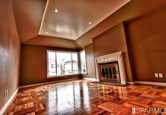 4th image of 167 Middlefield Dr
