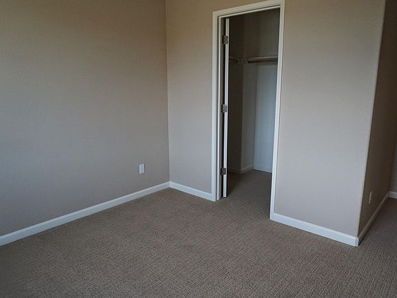 4th image of 415 W San Juan Dr