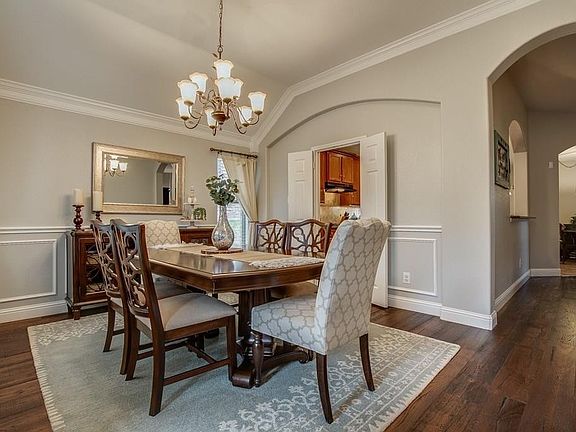 5th image of 1695 Lake Brook Cir