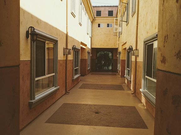 3rd image of 6601 Woodley Ave Unit 7