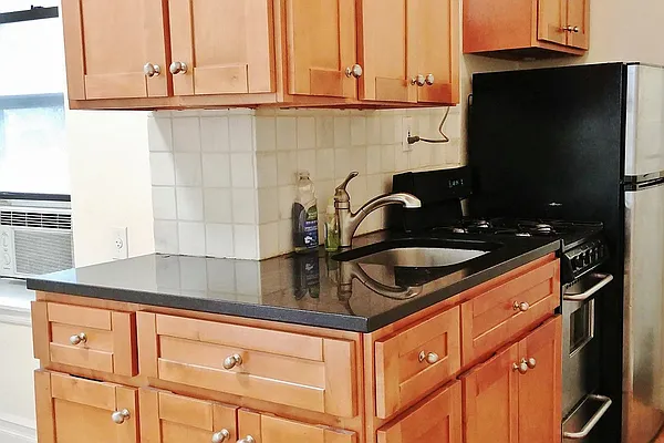 Rented by The Search D&M | media 8