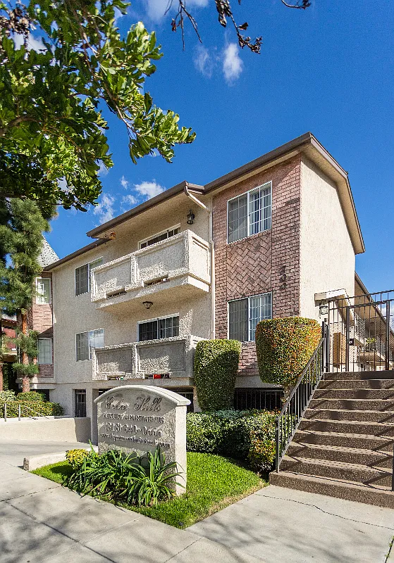 Cedar Hills — Photo 2