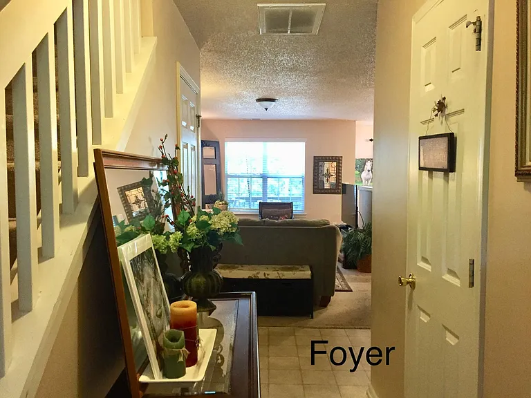 8783 Robinson Forest Dr — Photo 4
