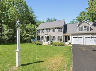 15 Oakhill Ave, Wrentham, MA 02093