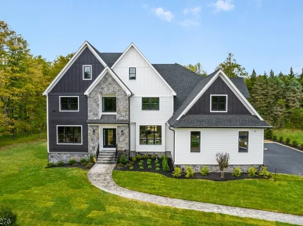 3 Brookside Dr, Warren Twp., NJ 07059