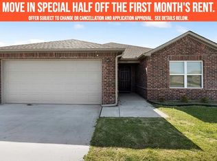 1504 Chuck Wagon Dr, El Reno, OK 73036