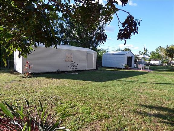 3rd image of 213 Oregon Way Unit 21