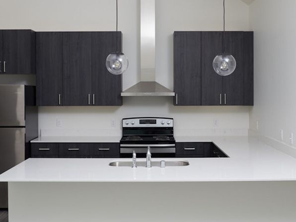 909 Eastside St SE #207