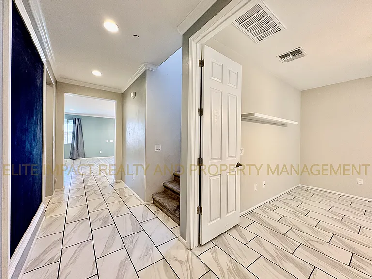 9731 E Lynx Lake Trl — Photo 4