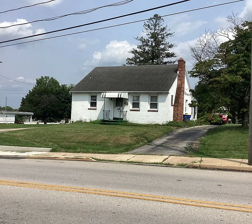 143 S Main St