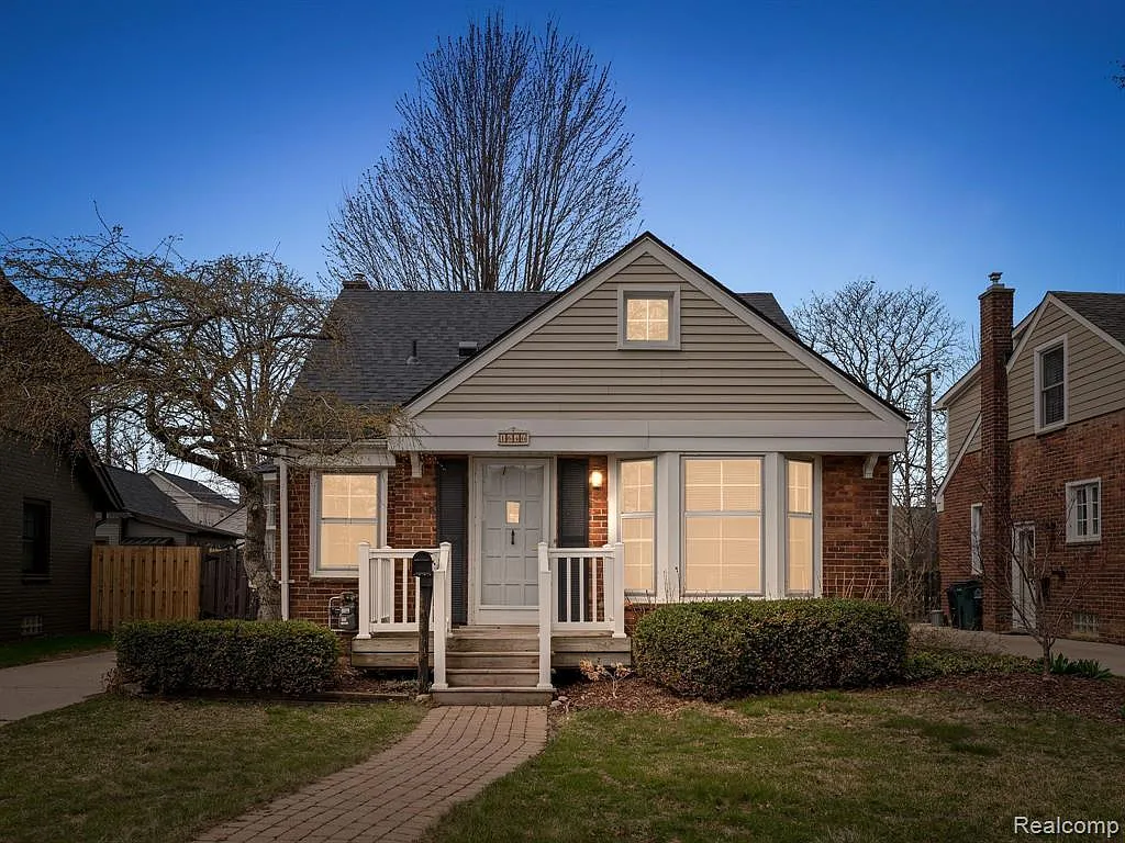 3 bed, 2.5 bath, 1588 sqft, $3,200 — Photo 1