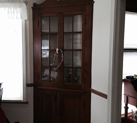 3rd image of 176 S Roanoke Ave