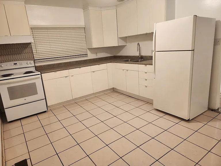 727 W Jackson Ave #727 — Photo 2