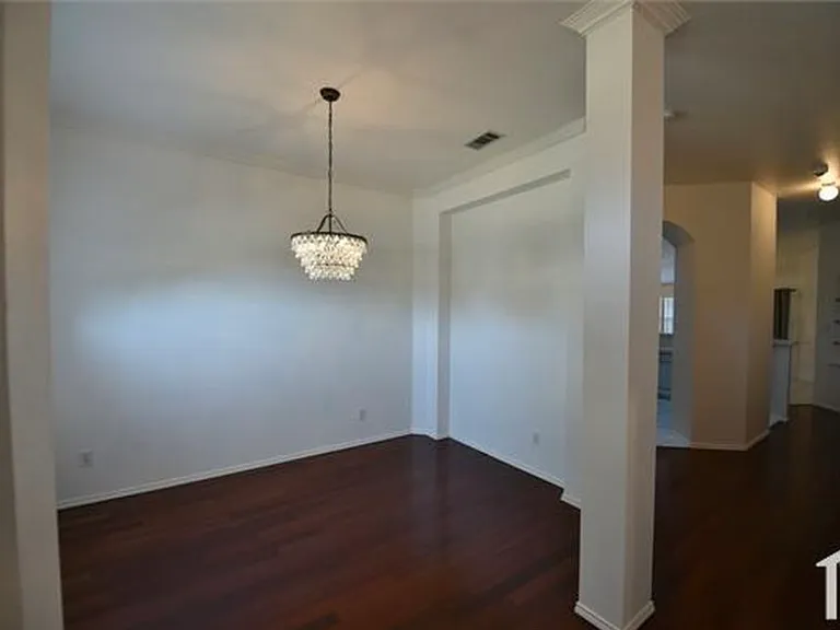 4317 Palmdale Dr — Photo 9