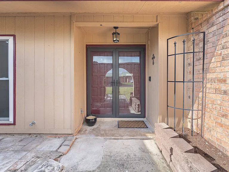 6822 Rivulet — Photo 7