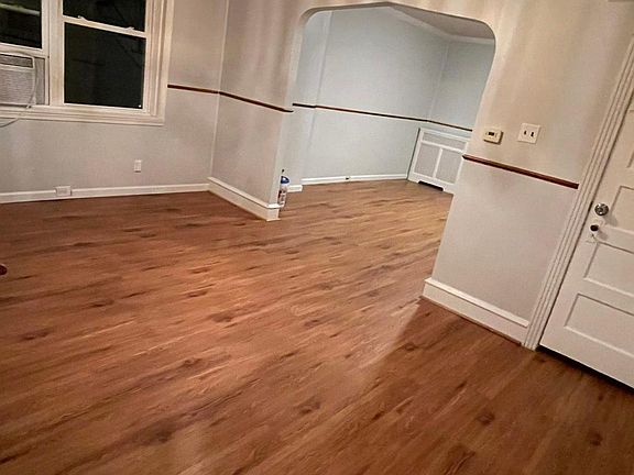 3rd image of 7194 Montague St #1