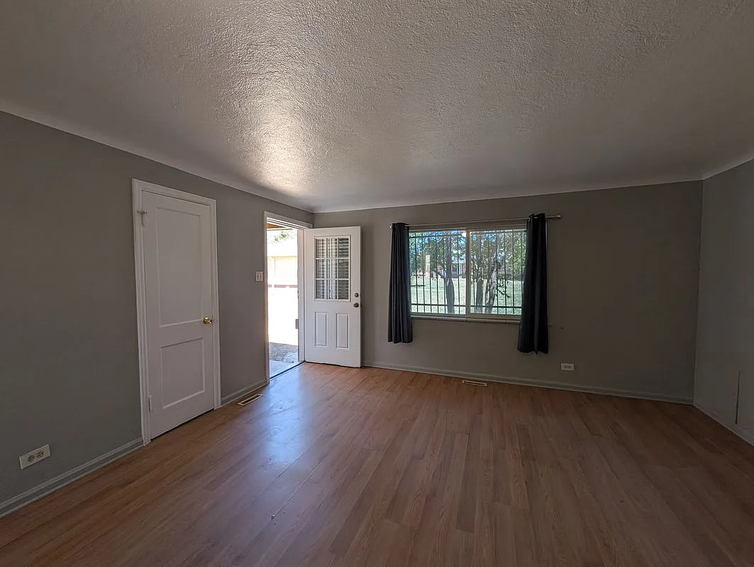 1 bed, 1.0 bath, 550 sqft, $1,275 — Photo 3