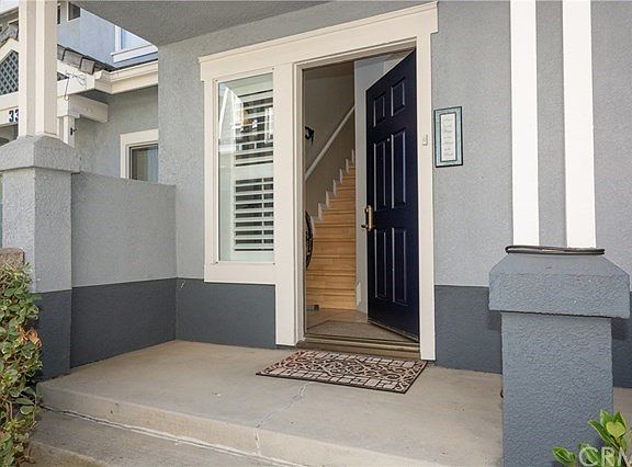 2nd image of 35 Carlsbad Ln