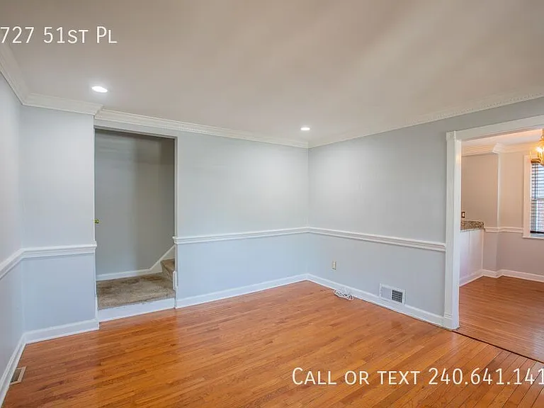 9727 51st Pl — Photo 6