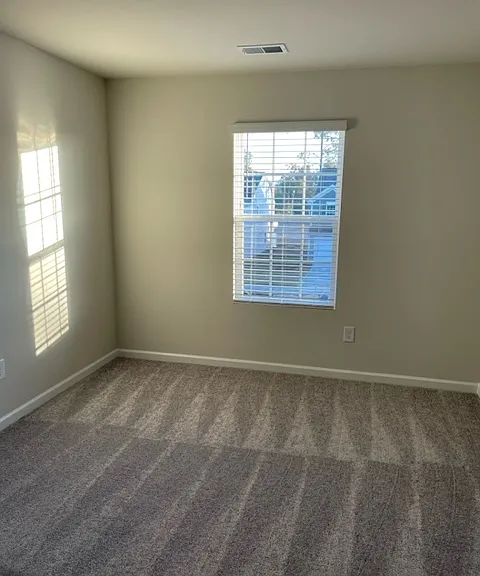 139 Triumph Ave #C — Photo 12