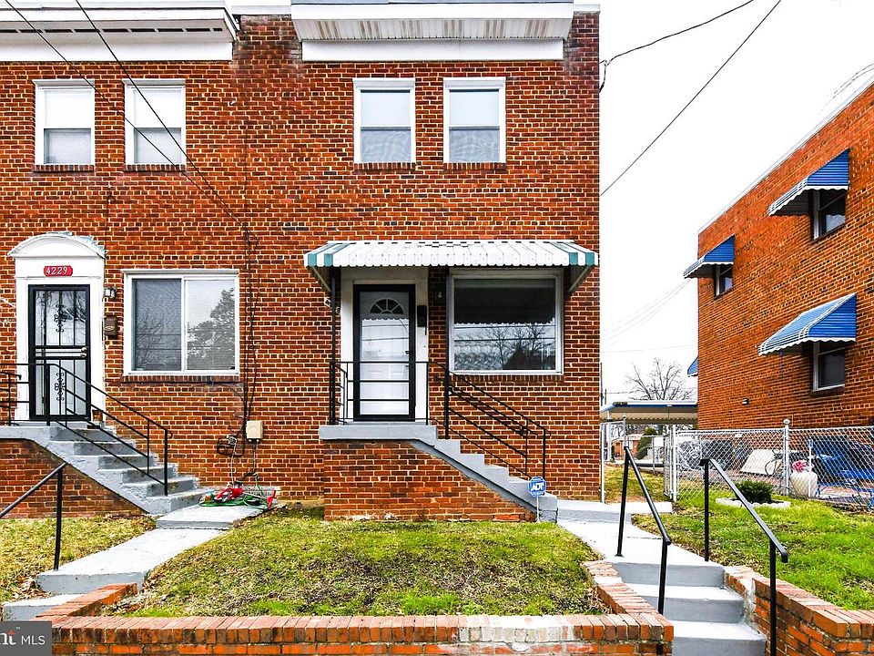 1st image of 4227 Nash St SE