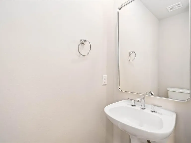9658 Knight Rd — Photo 13