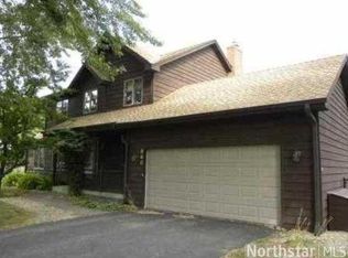 860 Saddlebrook Pass, Chanhassen, MN 55317