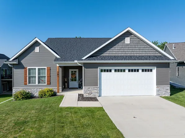 781 Bluestem Ct, Blue Grass, IA 52726