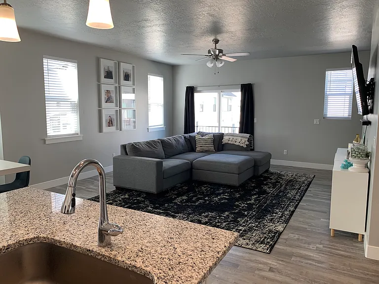 1638 N 1330 E — Photo 9