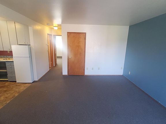 3rd image of 4760 22nd Ave NE #5