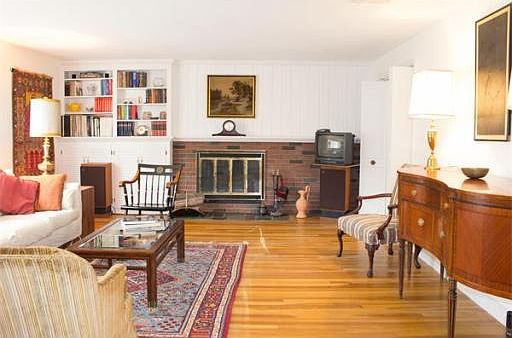 4th image of 21 Hearthstone Dr