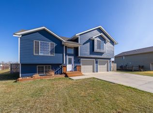 344 Freude Ln, Box Elder, SD 57719