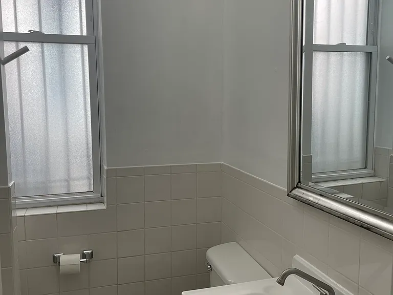 426 N 32nd St #1 — Photo 5